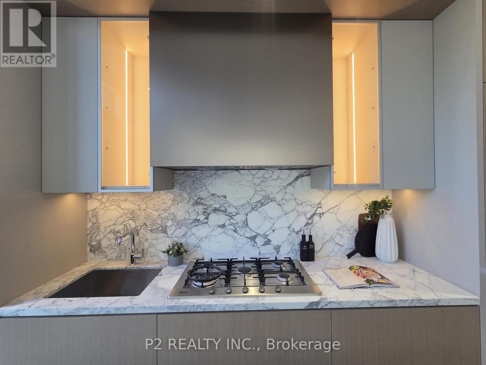 Photo of 102 - 2 FOREST HILL ROAD