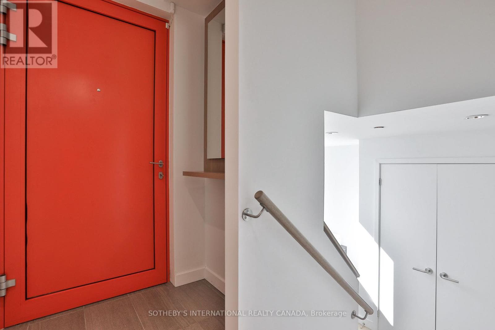 Photo of 352B HARBORD STREET