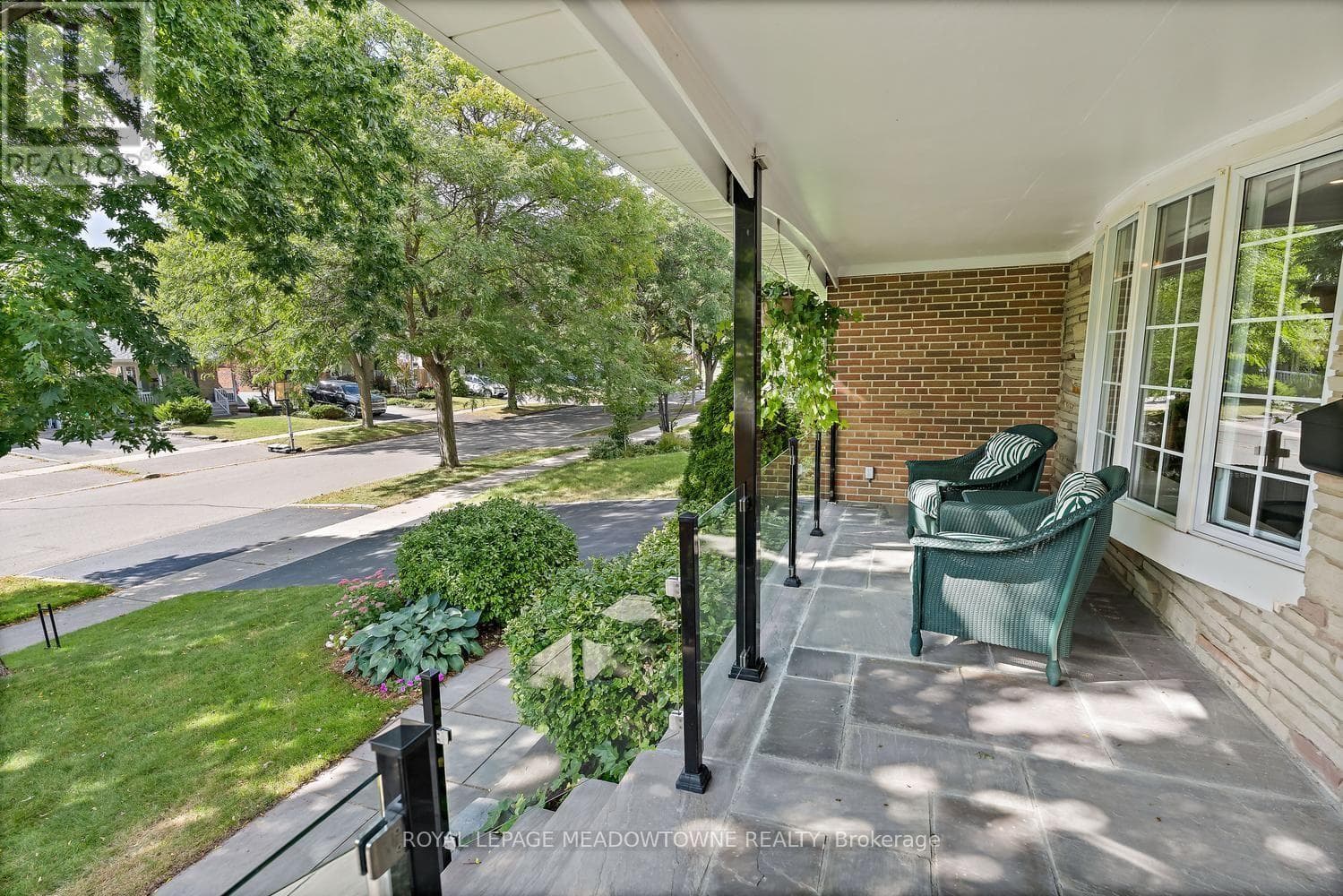 Photo of 42 OXENDEN CRESCENT