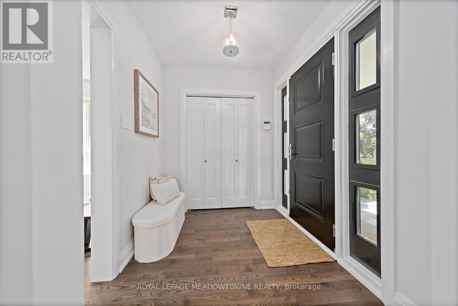 Photo of 42 OXENDEN CRESCENT