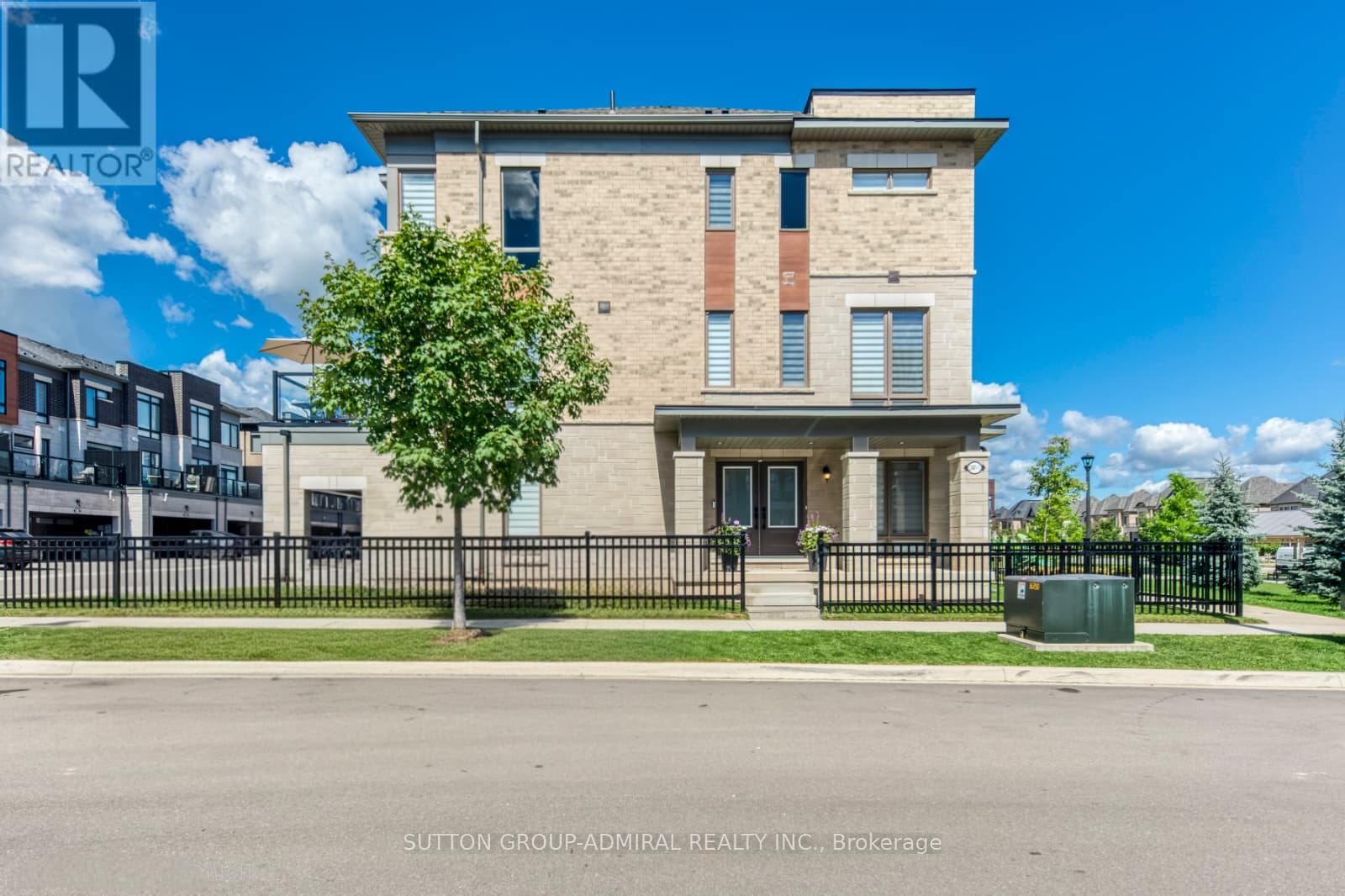 Photo of 1 - 2481 BADGER CRESCENT