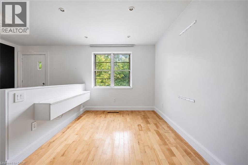 Photo of 7 WASHINGTON Avenue