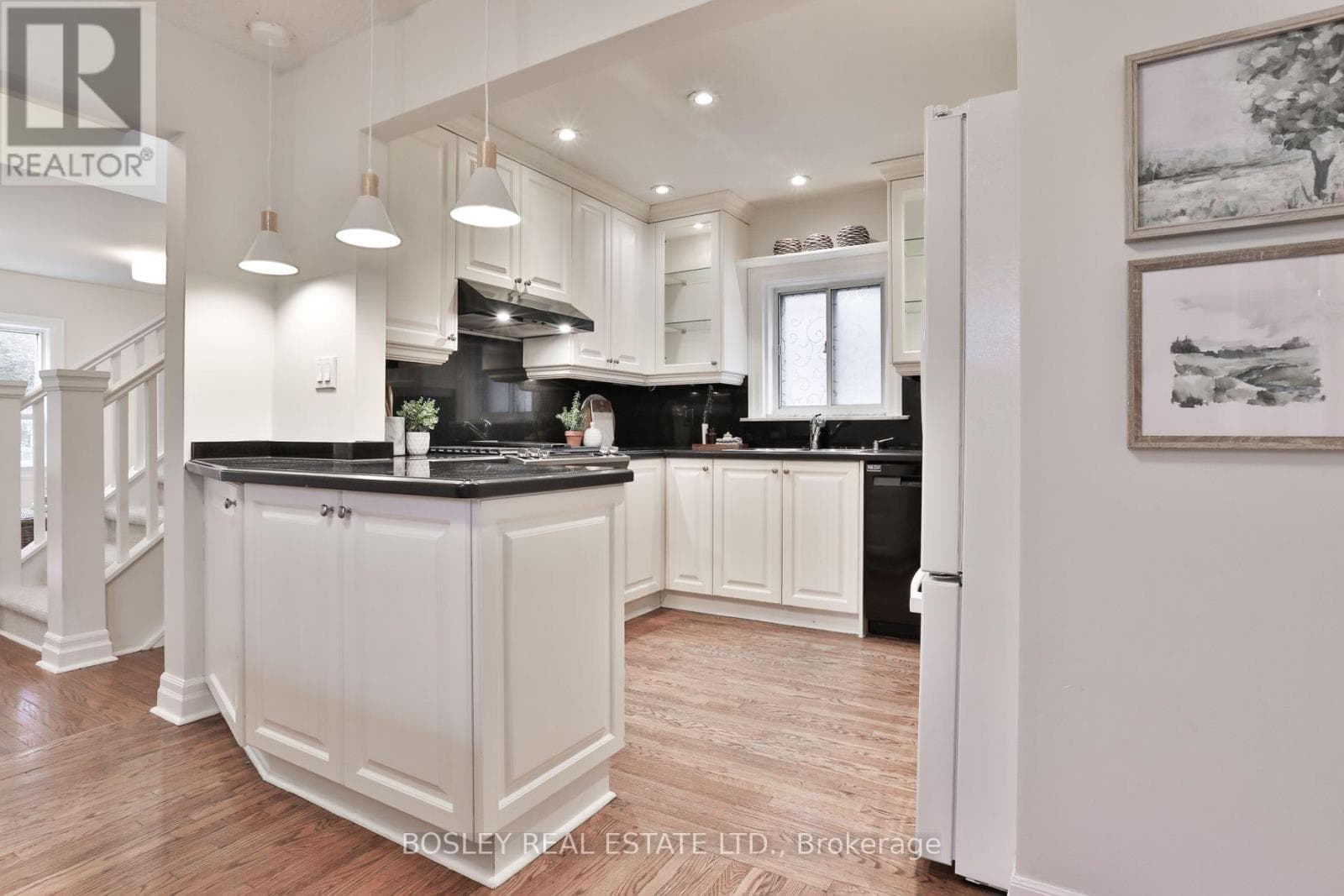 Photo of 24 WHITEWOOD ROAD