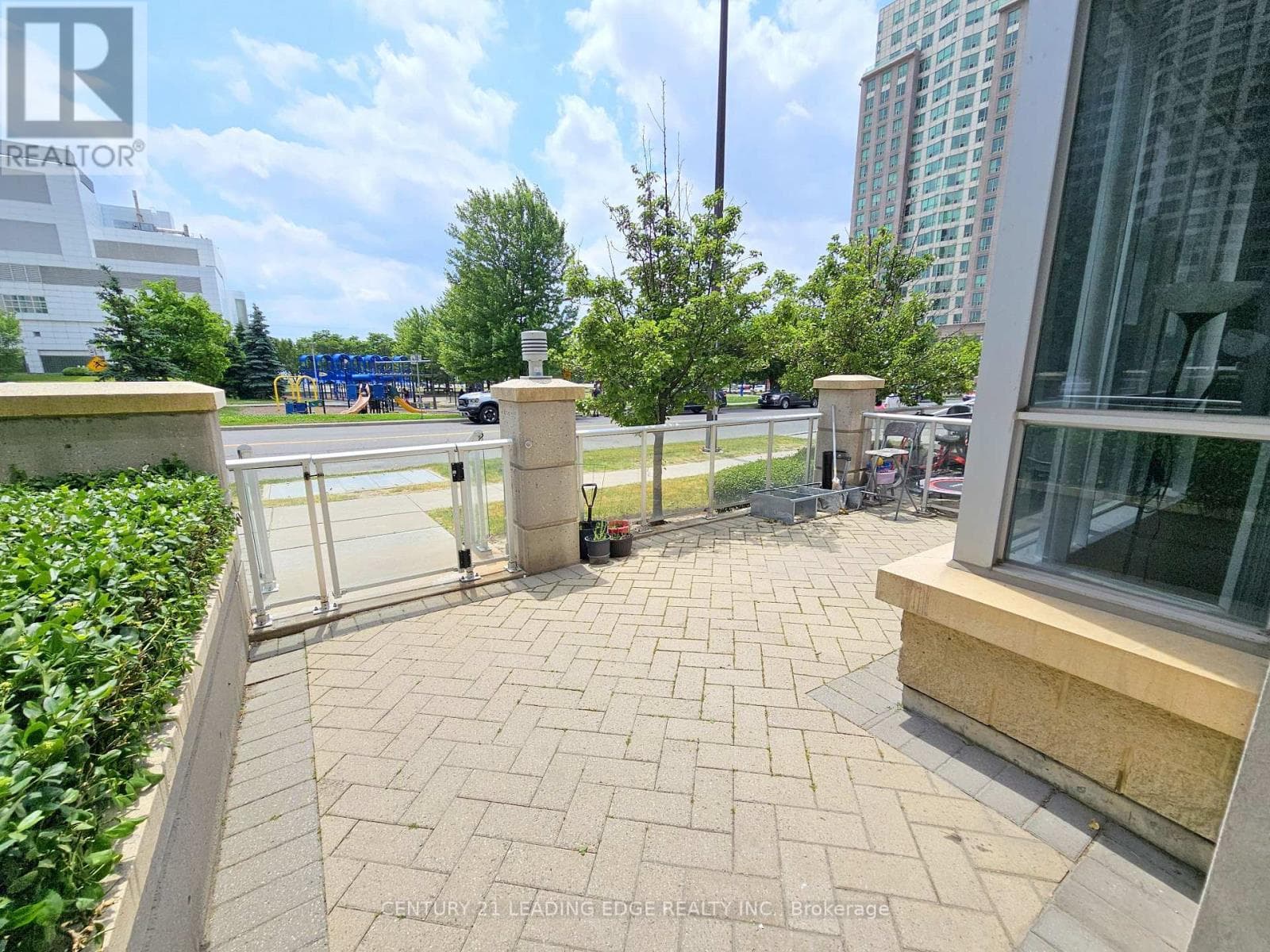 Photo of TH120 - 38 LEE CENTRE DRIVE
