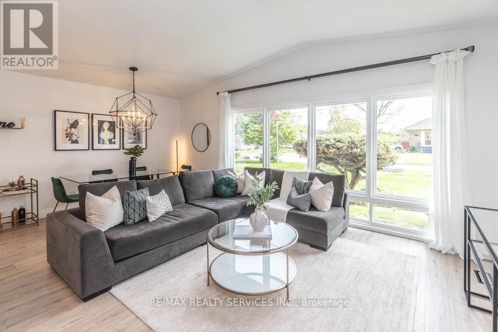 Photo of 126 ROEBUCK DRIVE