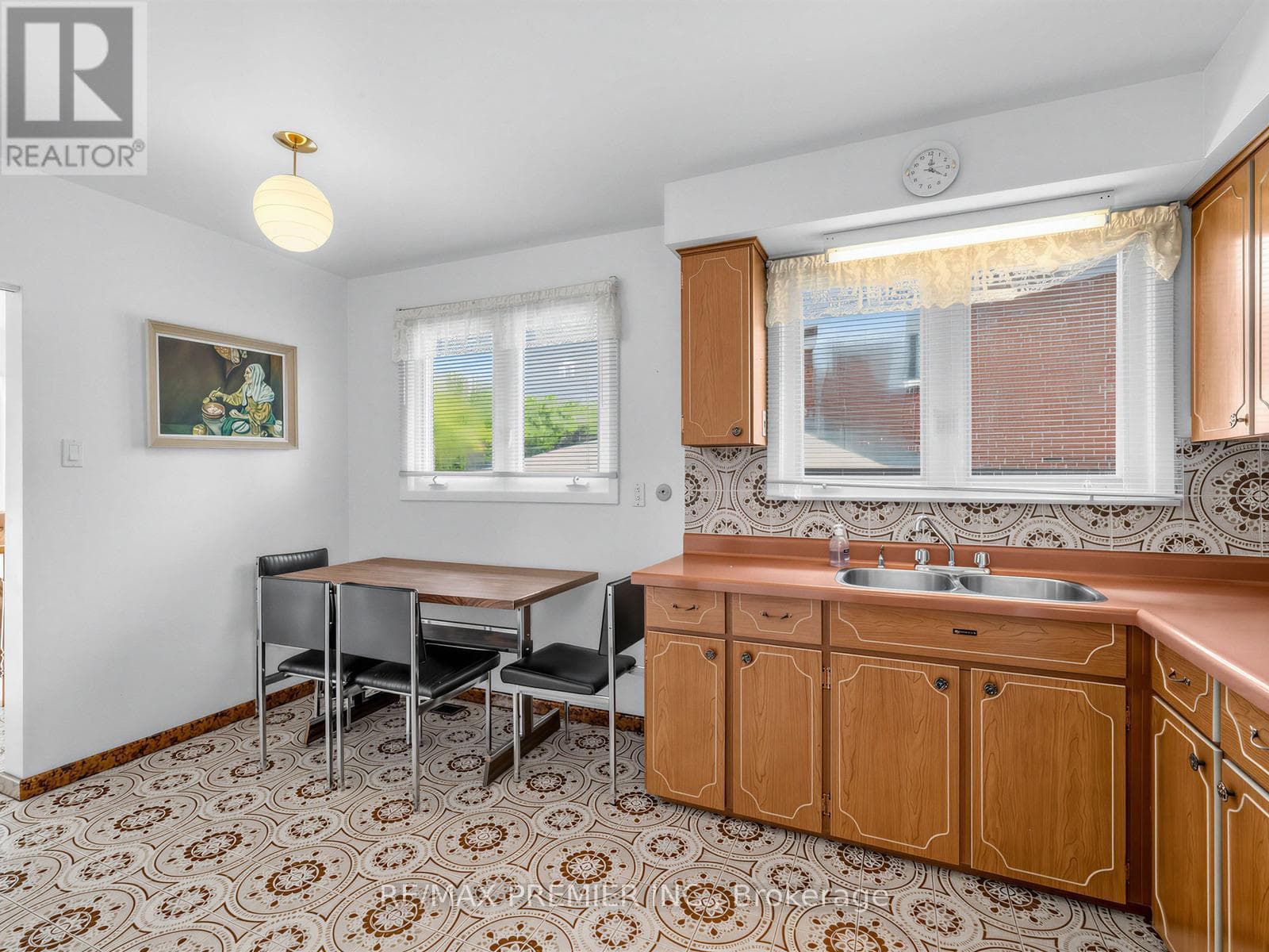 Photo of 12 GOLDCREST BOULEVARD