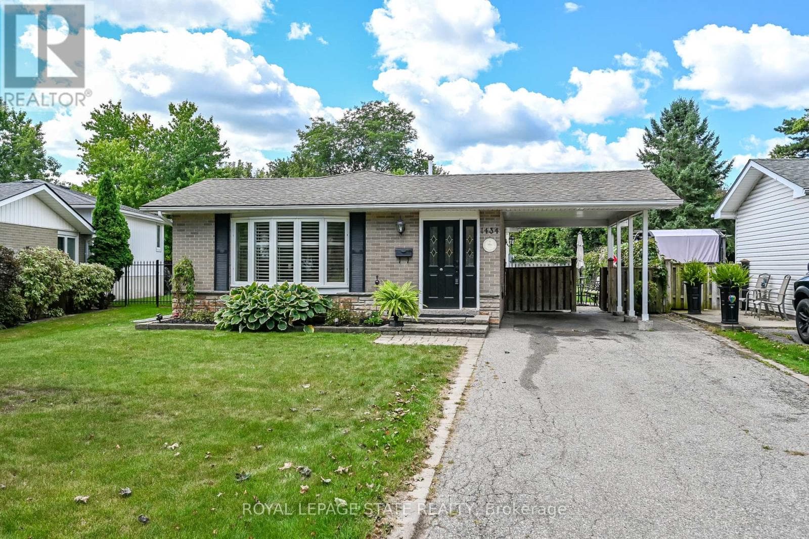 Photo of 1434 DEWBOURNE CRESCENT