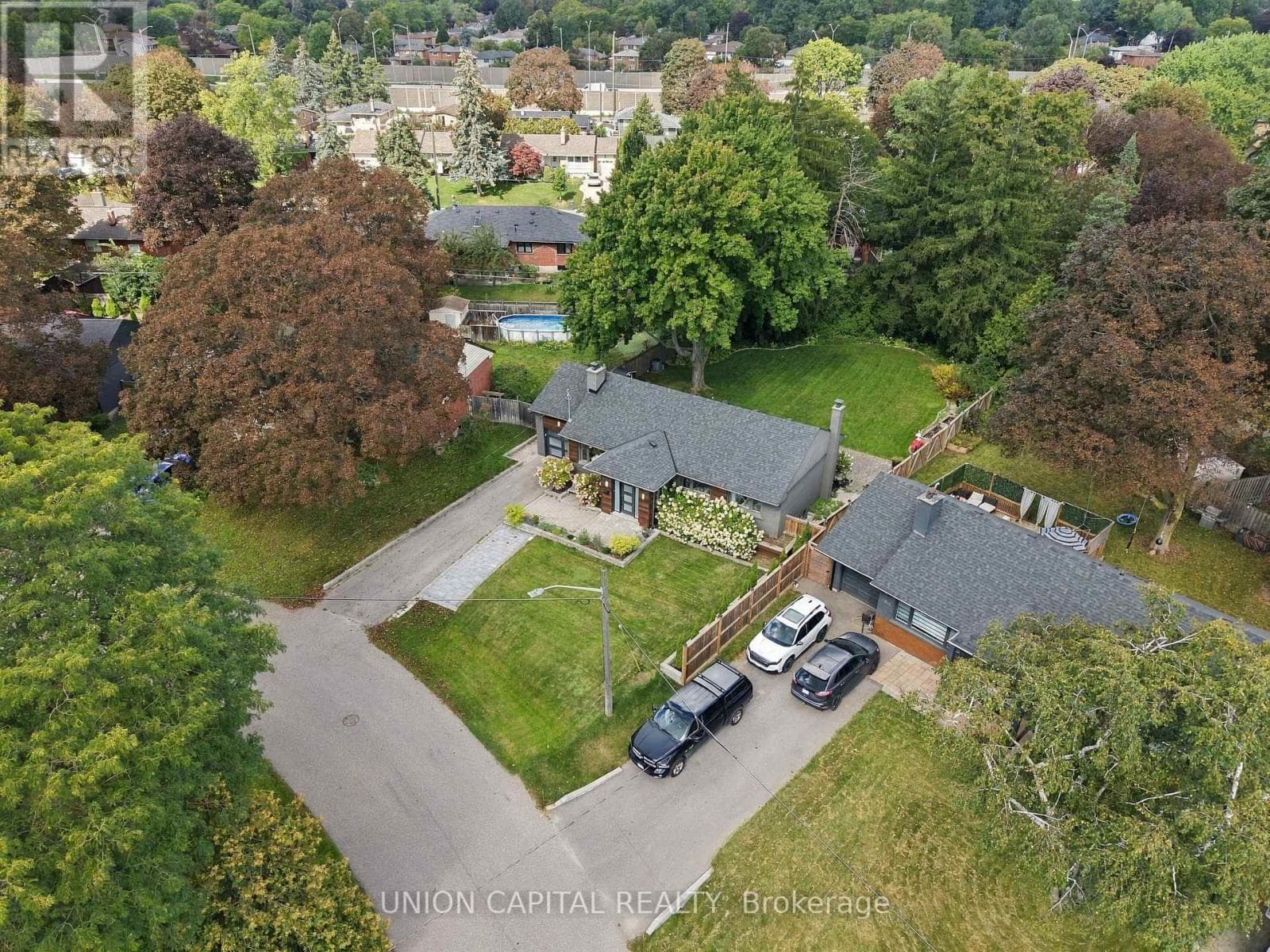 Photo of 1563 SKYLINE DRIVE