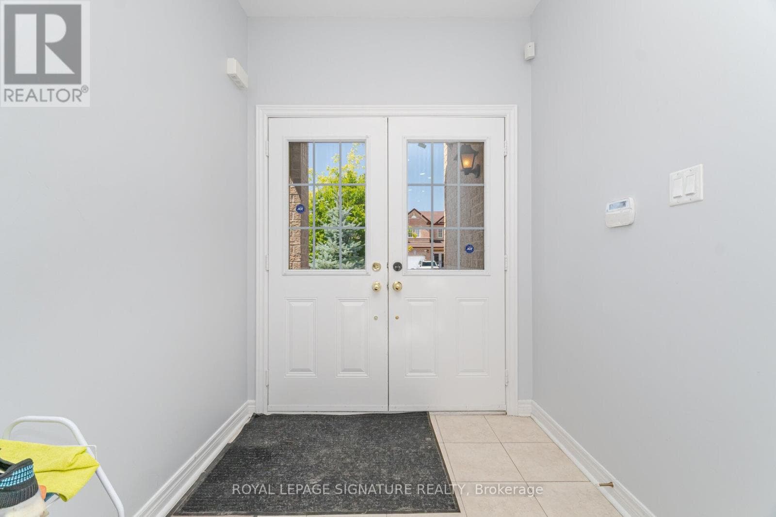 Photo of 443 COMISKEY CRESCENT