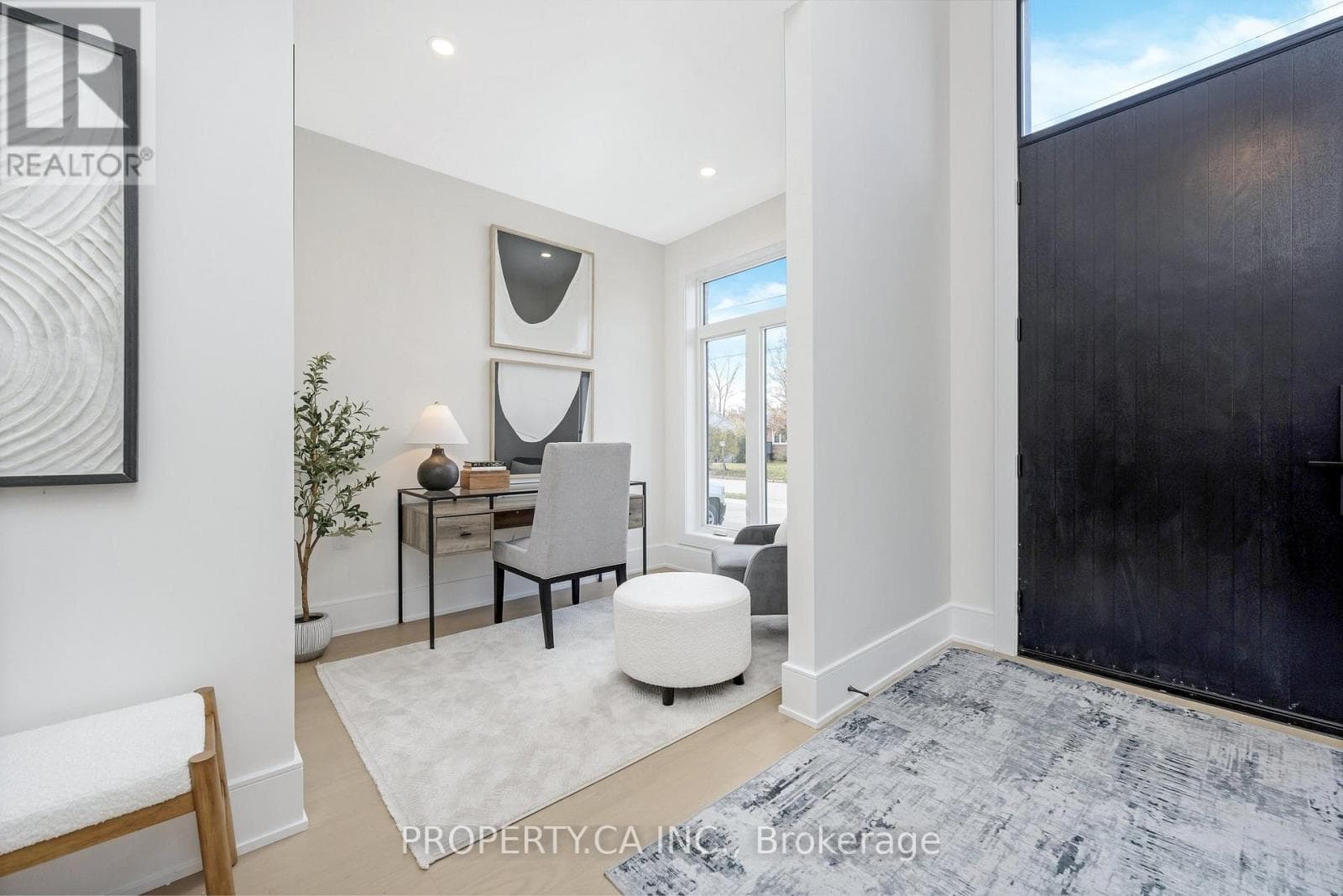 Photo of 348 KINGSLEIGH COURT