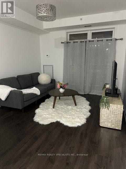 Photo of 237 - 5010 CORPORATE DRIVE