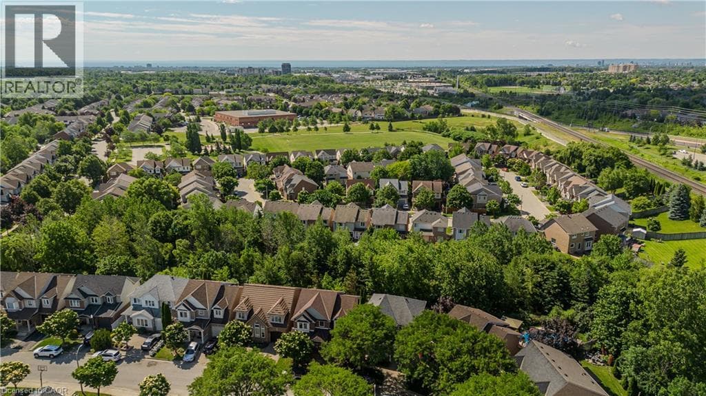 Photo of 5174 RAVINE Crescent