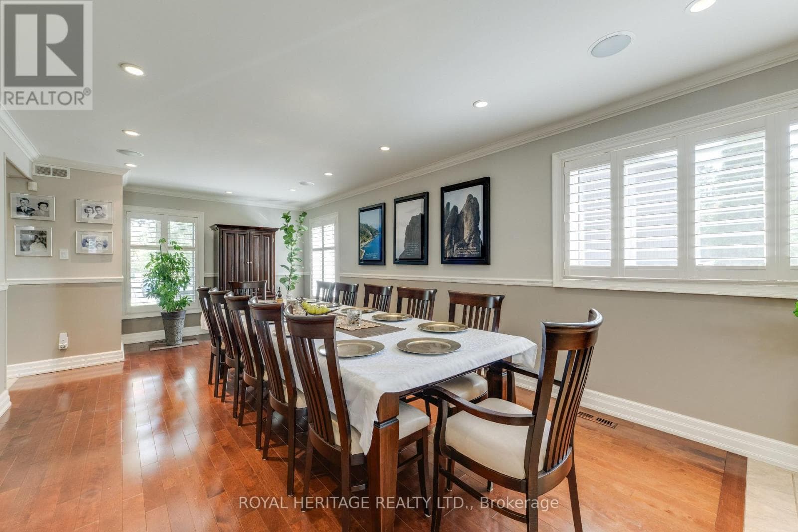 Photo of 8 CHANTREY COURT