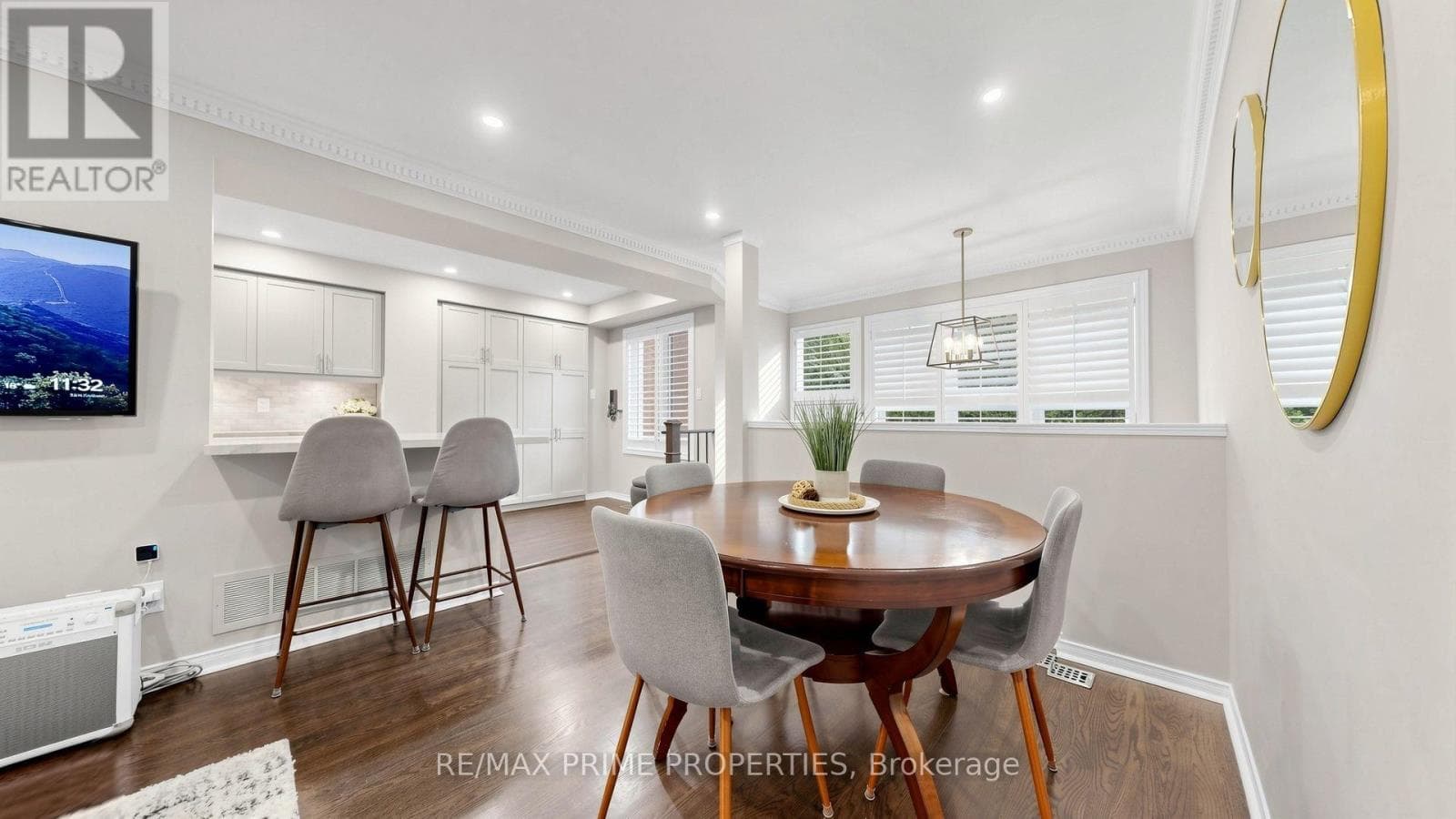 Photo of 18B - 1084 QUEEN STREET W