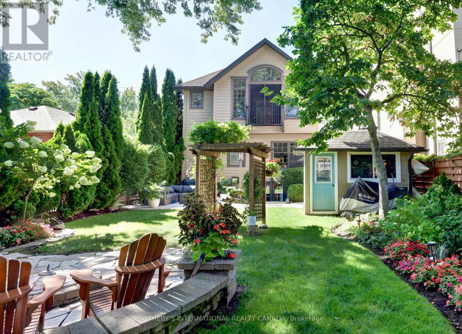 Photo of 31 MAPLE AVENUE N