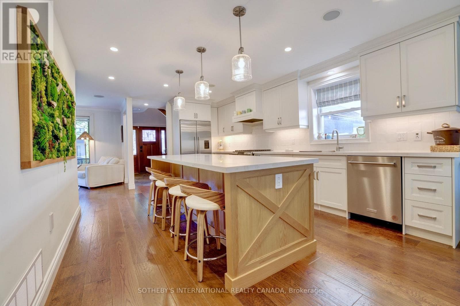Photo of 31 MAPLE AVENUE N