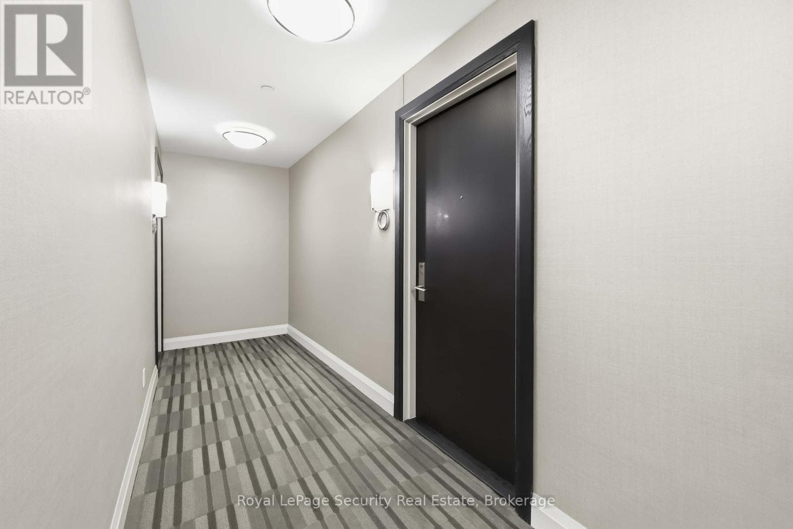 Photo of 602 - 35 FONTENAY COURT