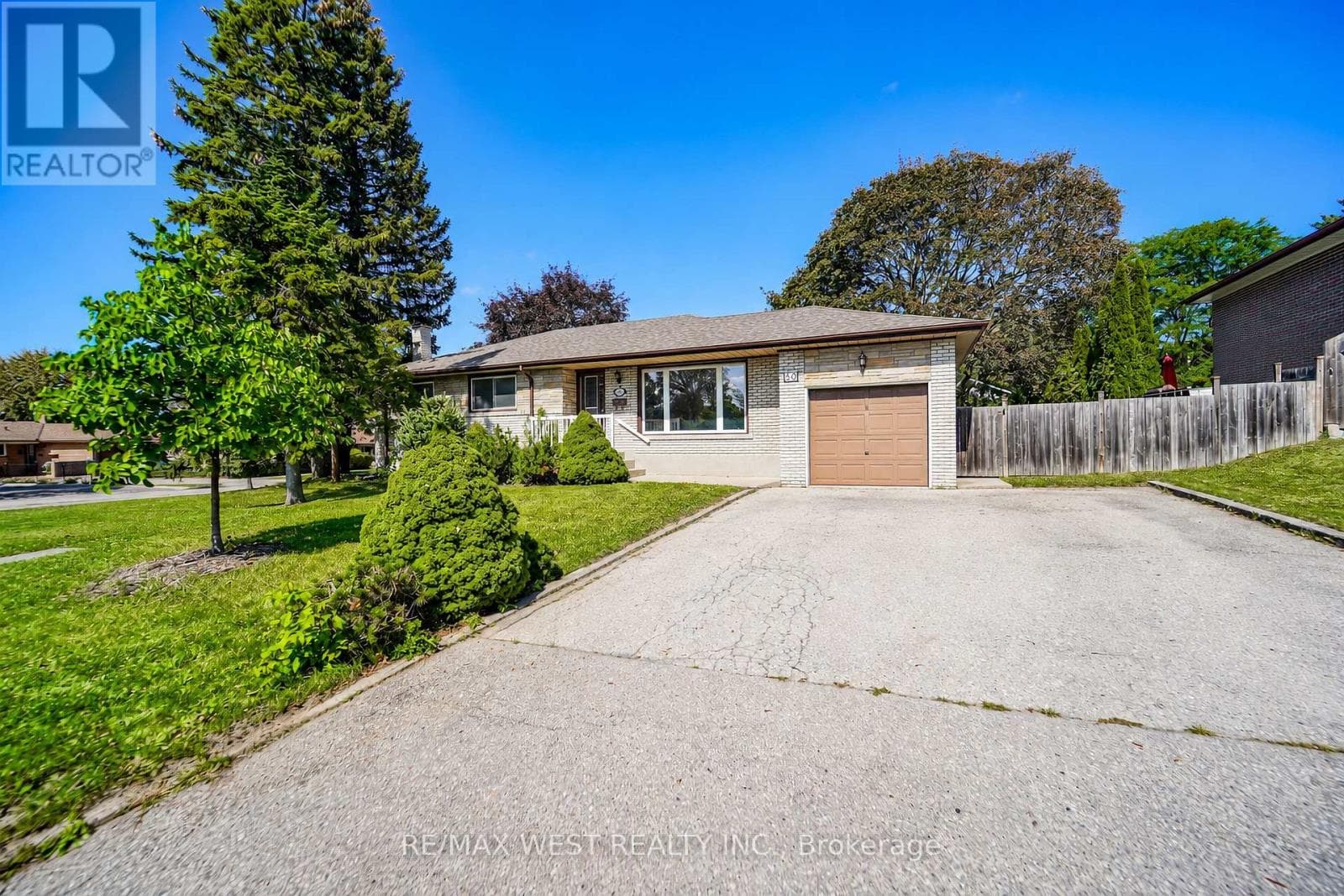 Photo of 50 ROSKELL CRESCENT