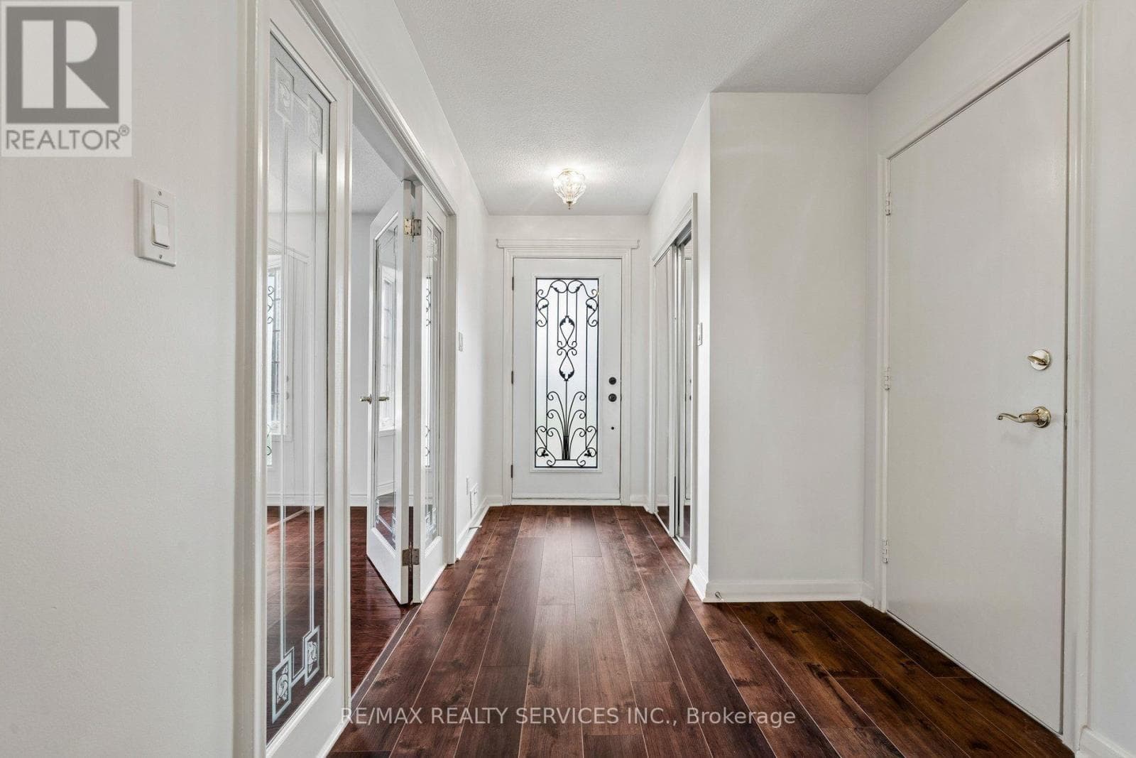 Photo of 16 MALVERN COURT