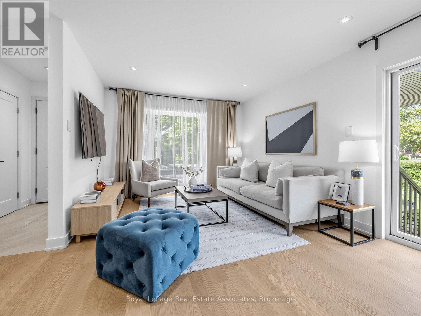 Photo of 25 TREEVIEW DRIVE