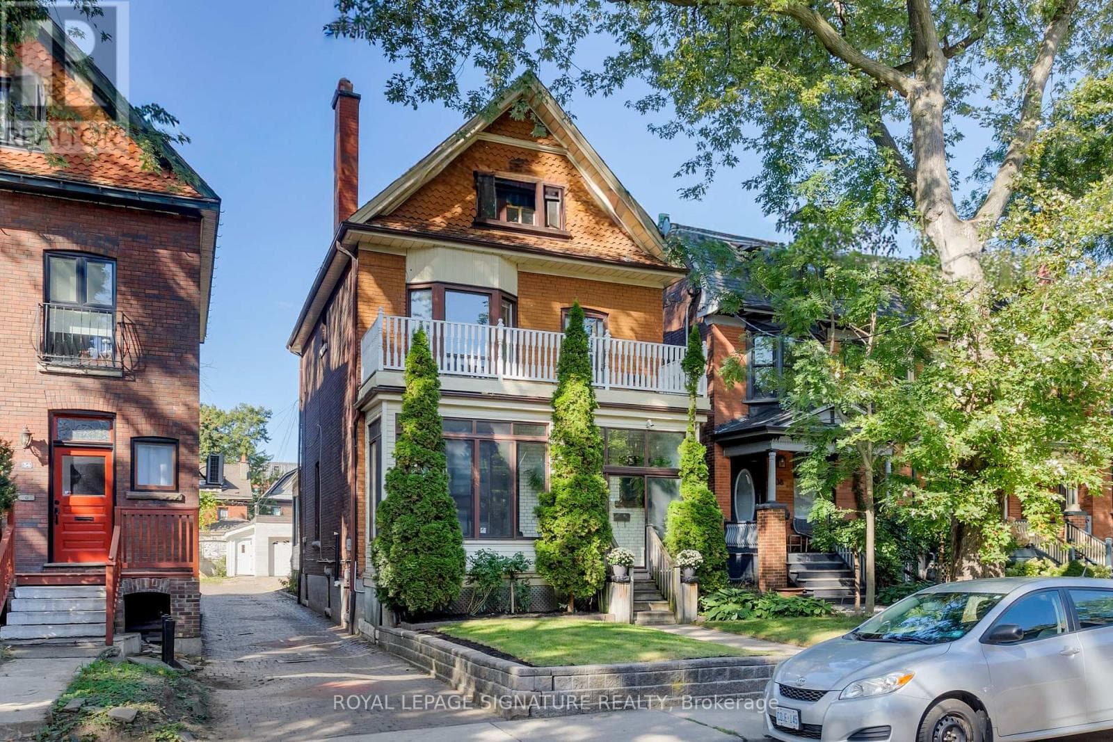 Photo of 36 COWAN AVENUE