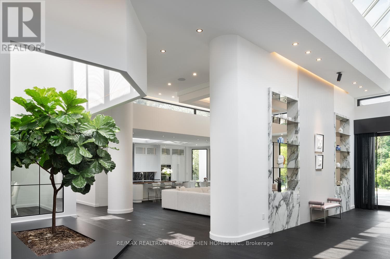 Photo of 45 PARK LANE CIRCLE