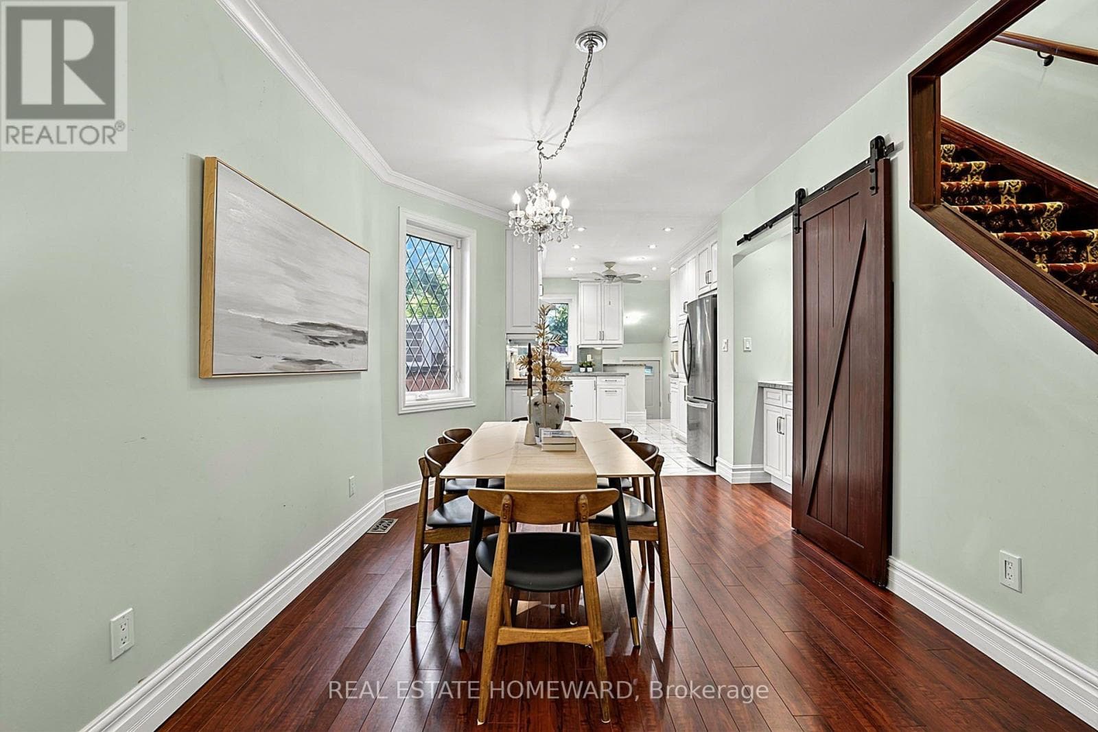 Photo of 190 RHODES AVENUE