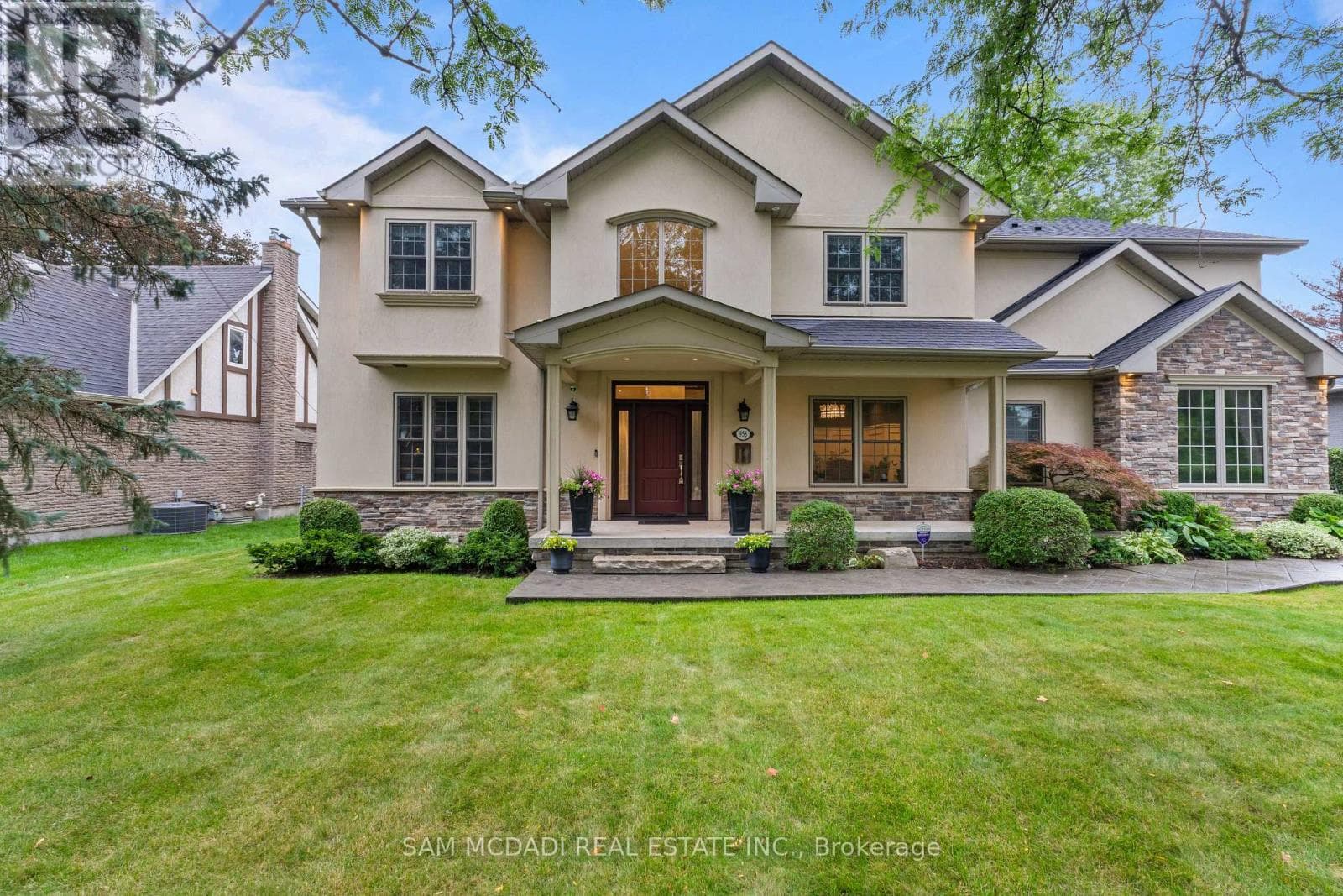 Photo of 955 CALDWELL AVENUE