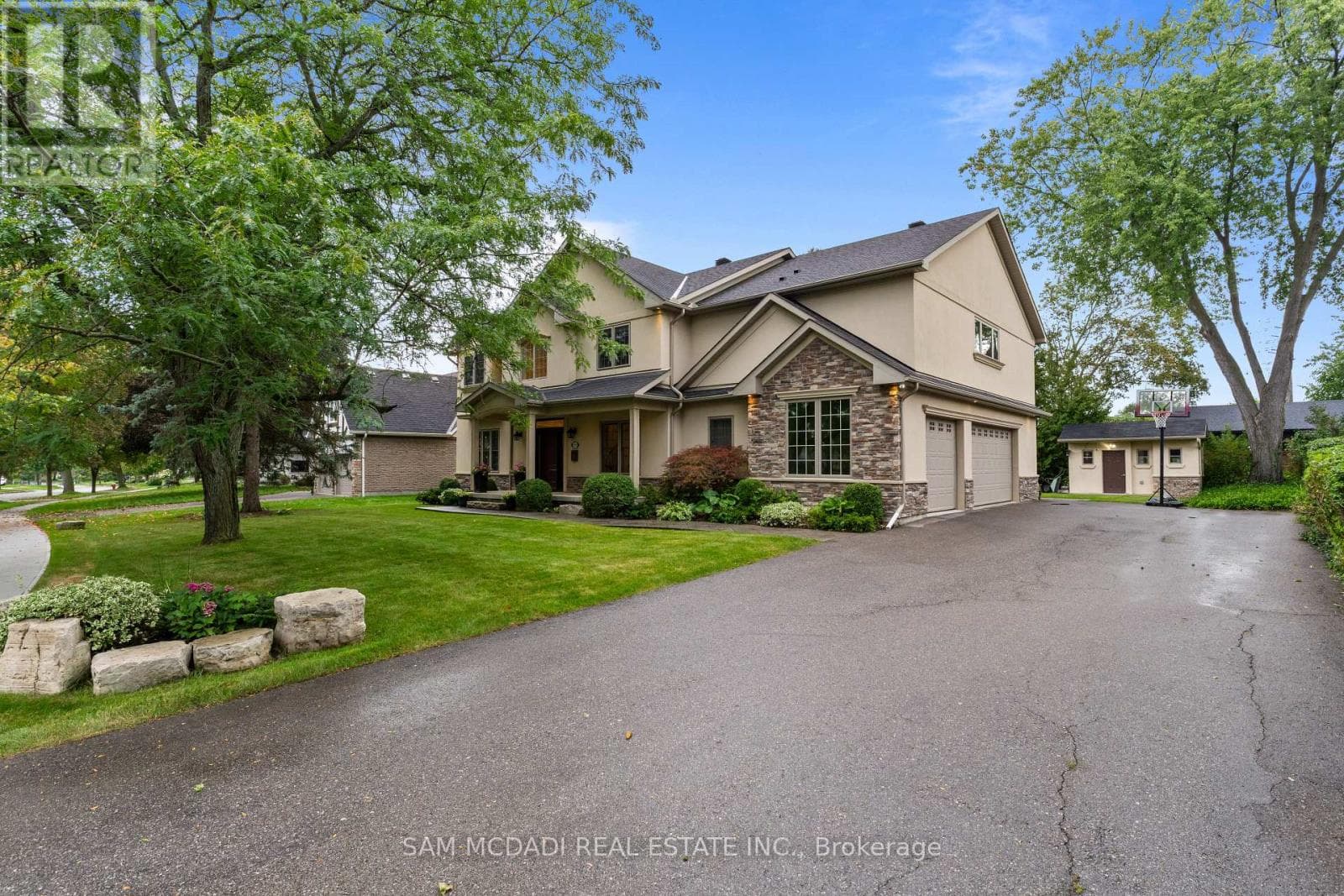 Photo of 955 CALDWELL AVENUE