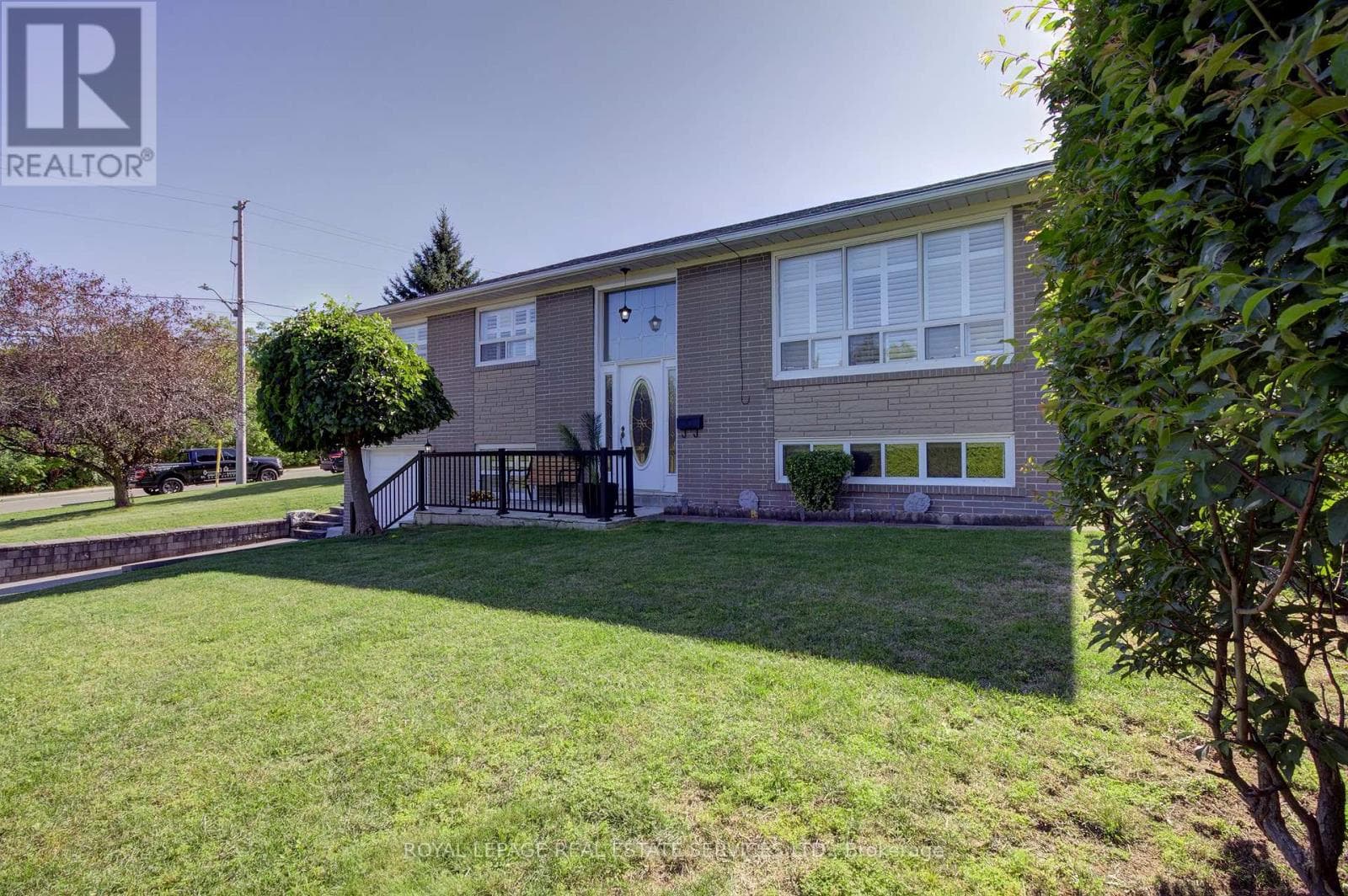 Photo of 146 VISTA DRIVE