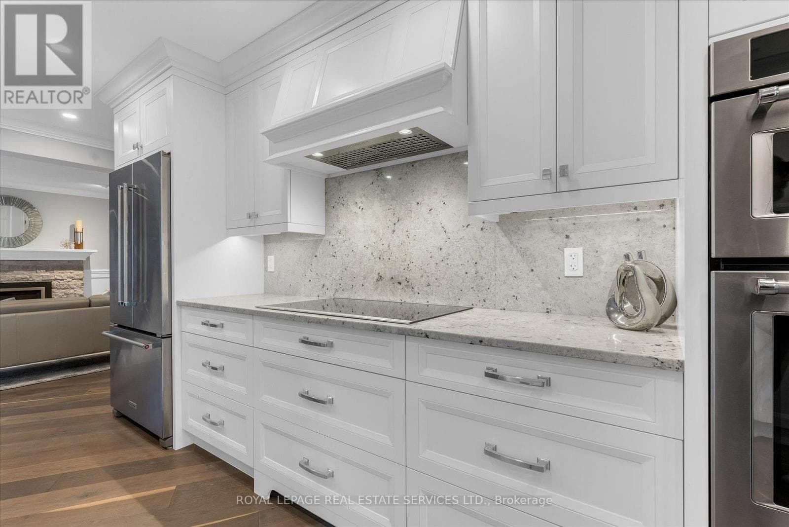 Photo of 1075 MAYFAIR ROAD