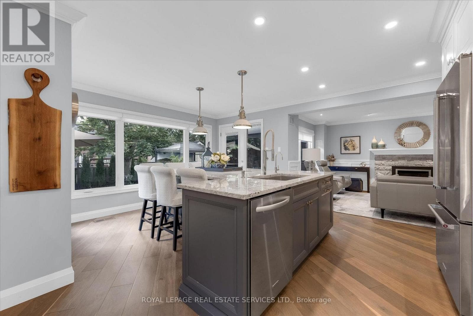 Photo of 1075 MAYFAIR ROAD
