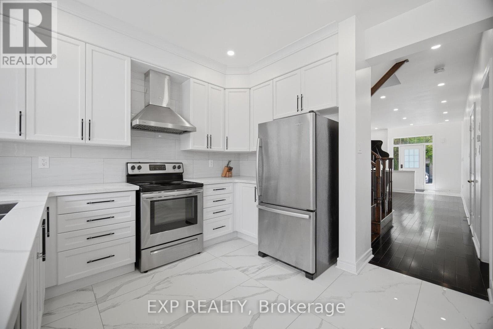 Photo of 363 HOLMES CRESCENT