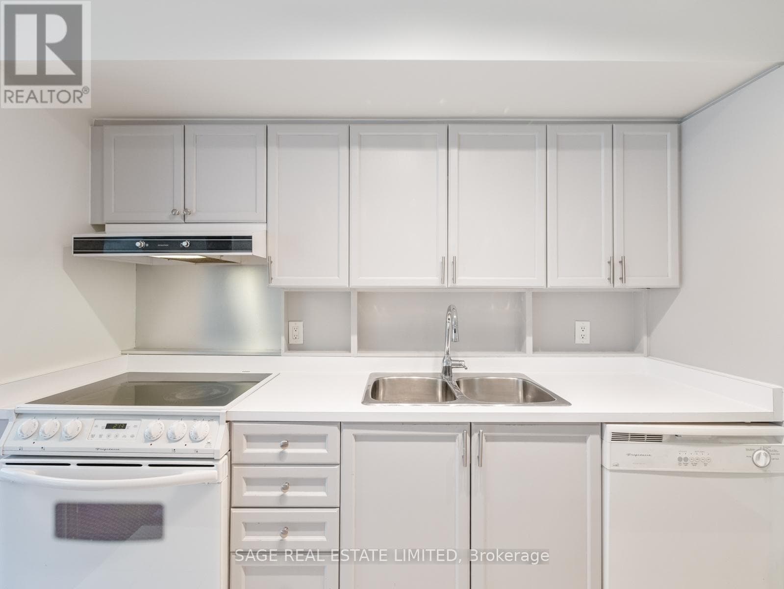 Photo of 209 - 18 BEVERLEY STREET
