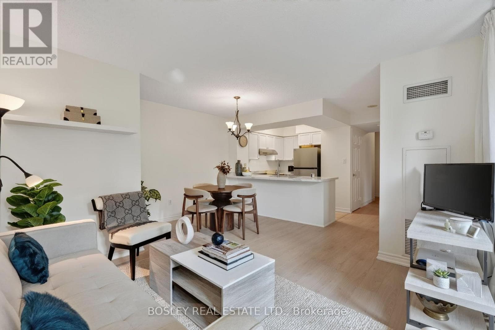 Photo of 501 - 225 MERTON STREET