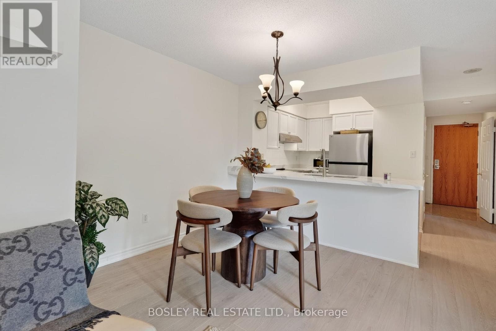 Photo of 501 - 225 MERTON STREET