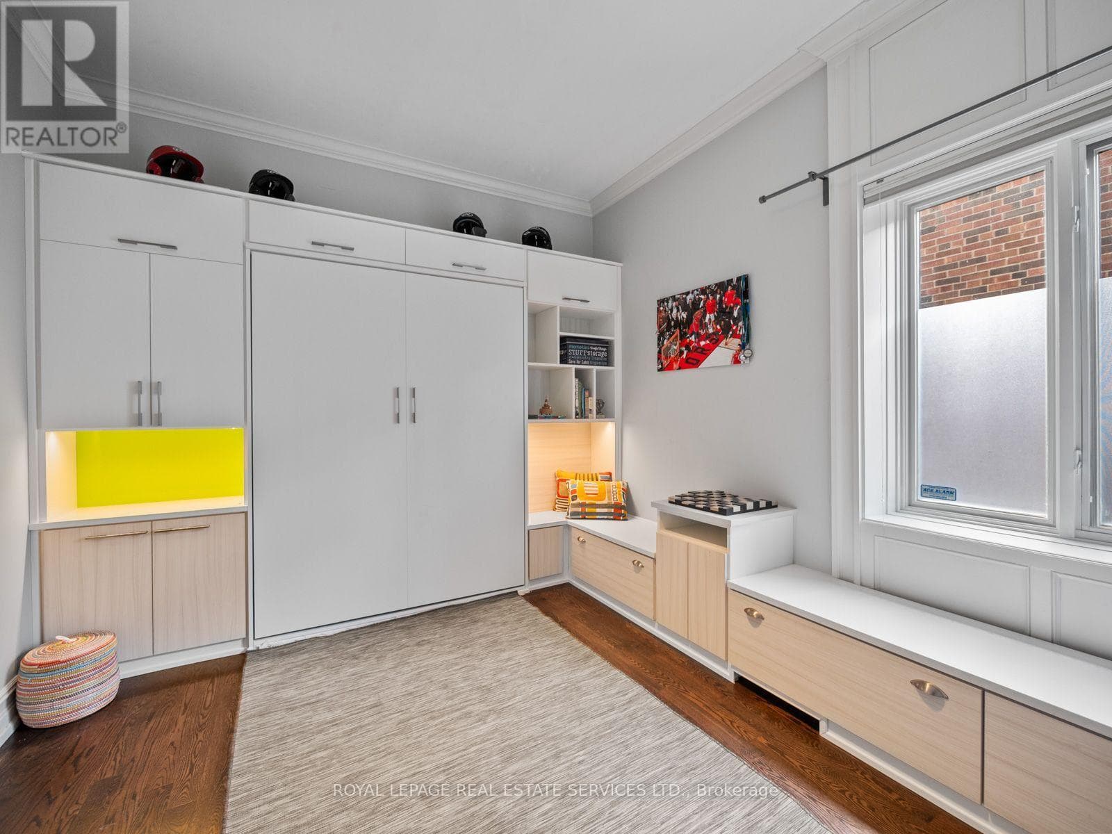 Photo of 4 - 276 SPADINA ROAD
