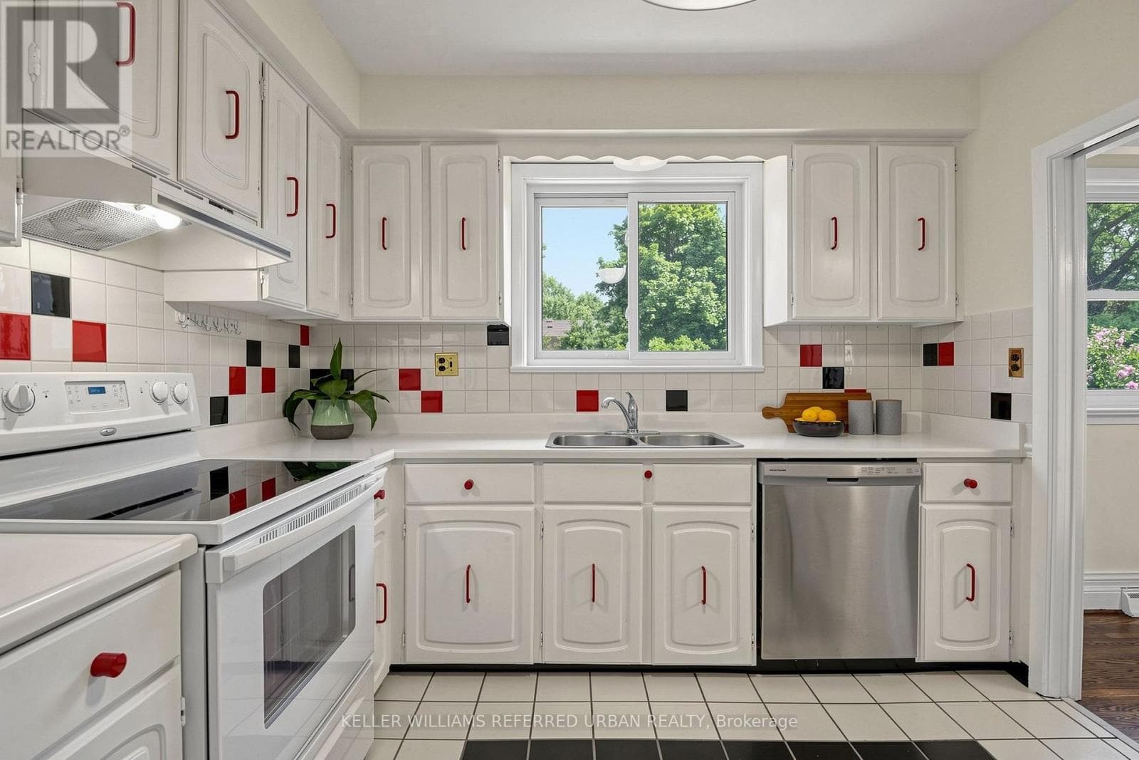 Photo of 79 HEATHVIEW AVENUE