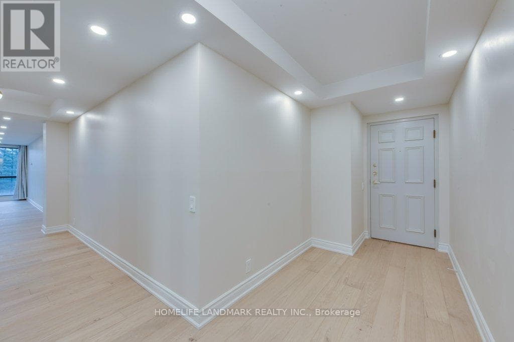 Photo of 306 - 1 CONCORDE PLACE