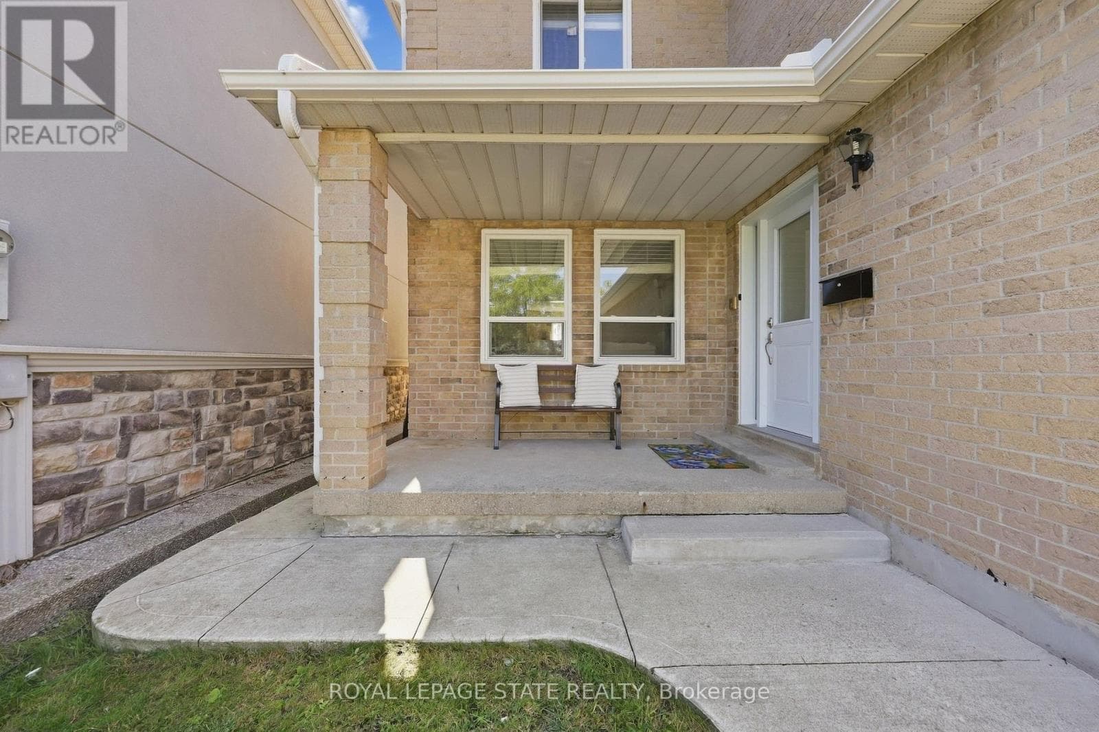 Photo of 5592 MILLBROOK LANE