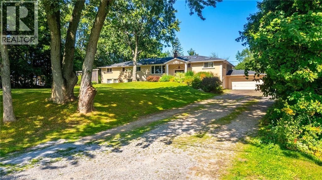 Photo of 2159 BRITANNIA Road