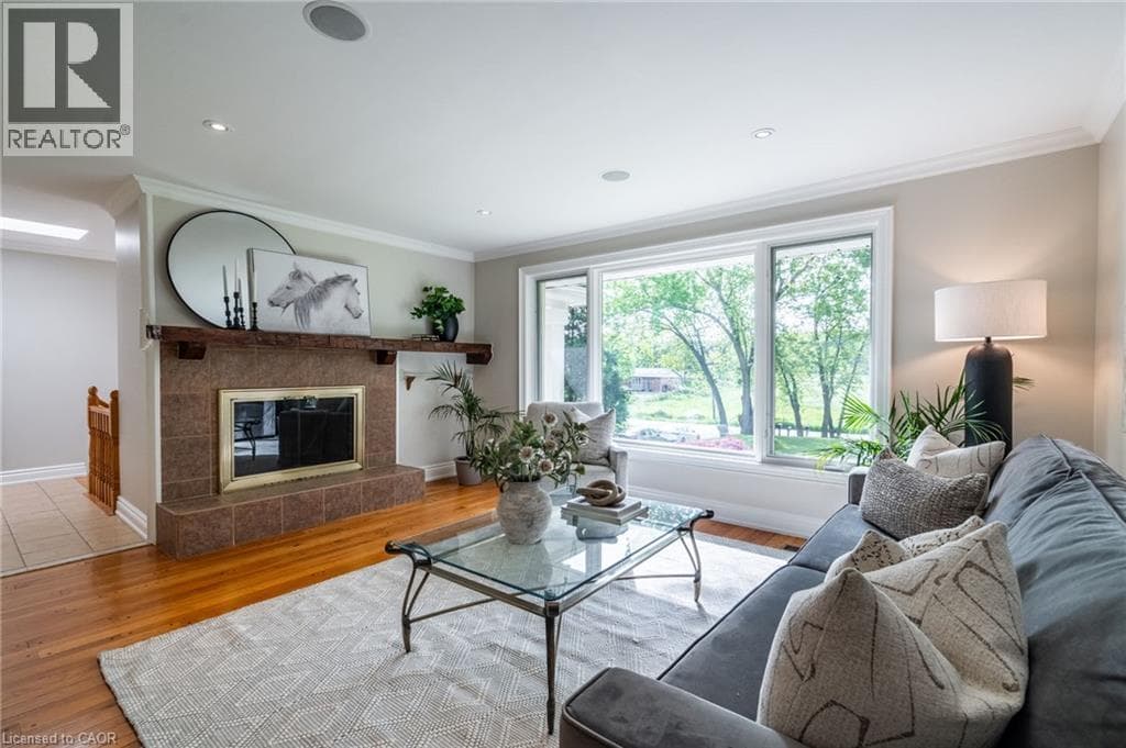 Photo of 2159 BRITANNIA Road