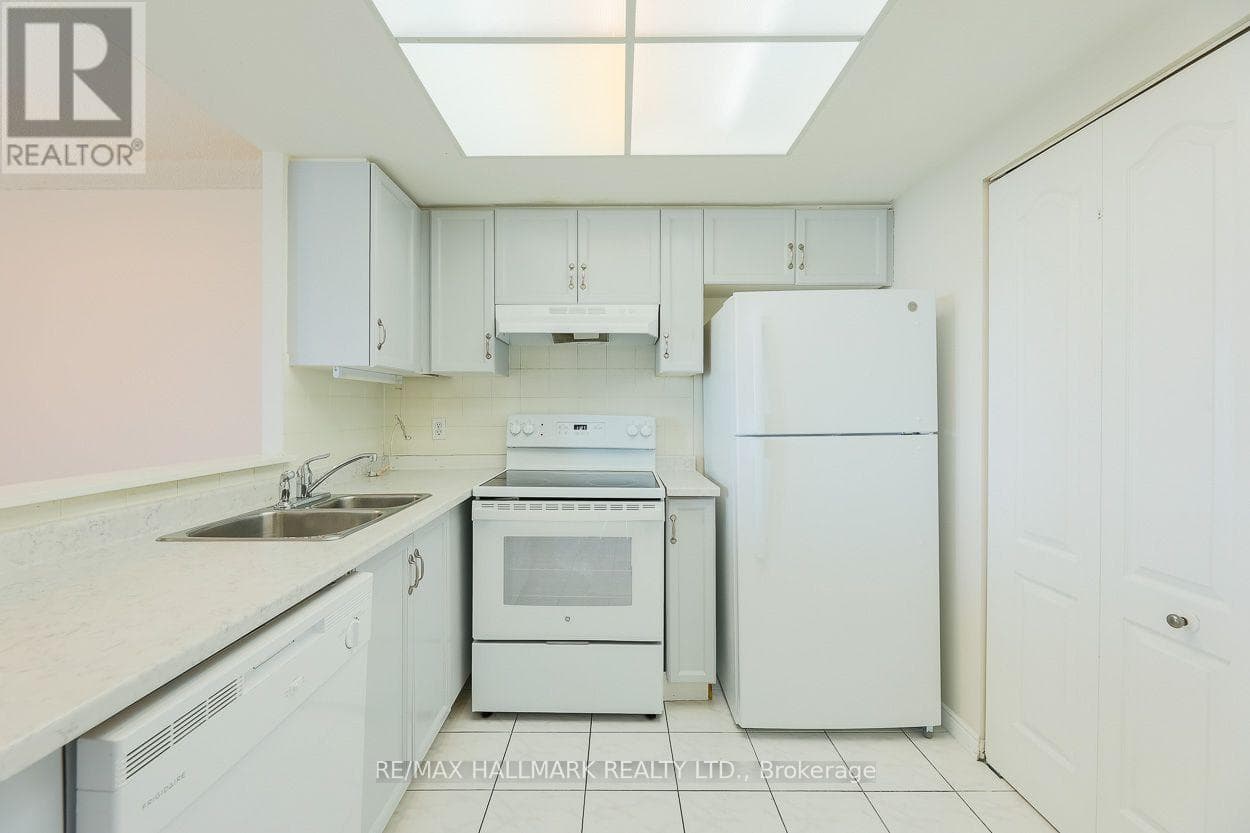Photo of PH91 - 1 GREYSTONE WALK DRIVE