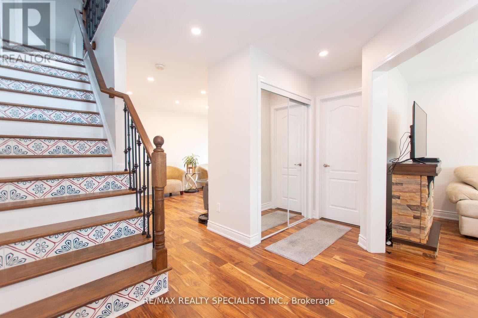 Photo of 929 PHILBROOK DRIVE