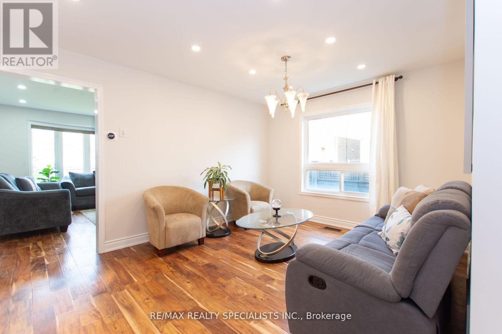 Photo of 929 PHILBROOK DRIVE