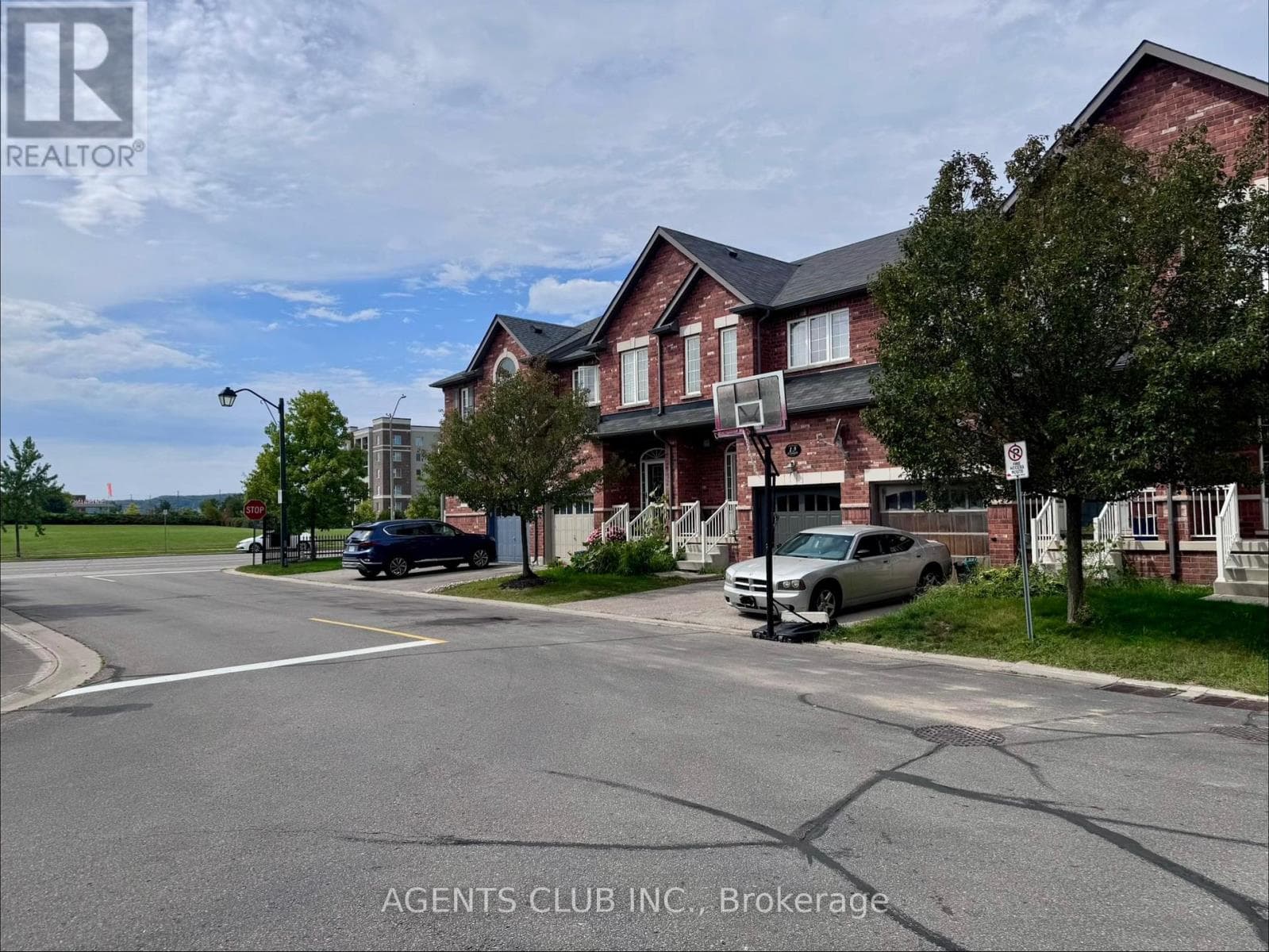 Photo of 14 - 651 FARMSTEAD DRIVE