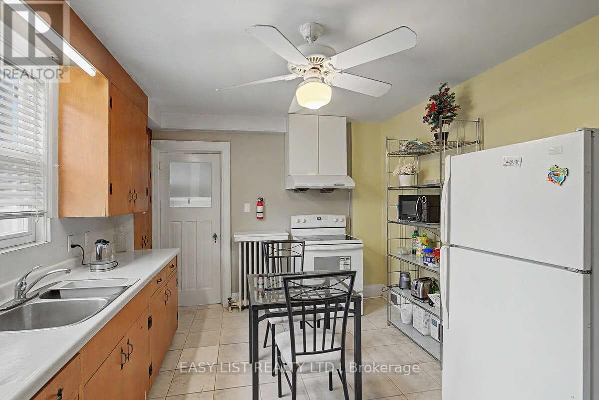 Photo of 77 AVONDALE AVENUE