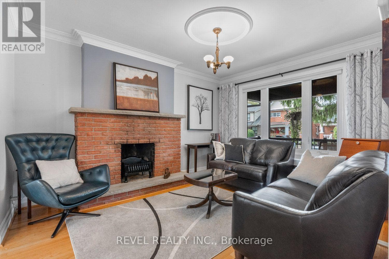 Photo of 165 NORTHCLIFFE BOULEVARD