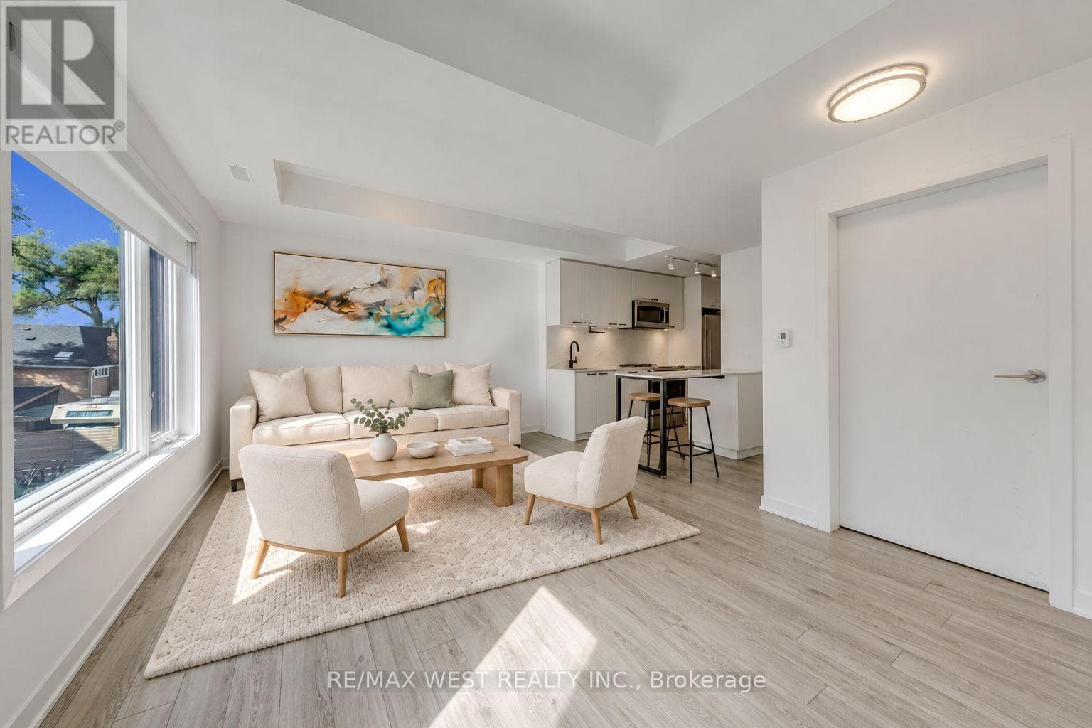 Photo of 3 - 40 ED CLARK GARDENS BOULEVARD