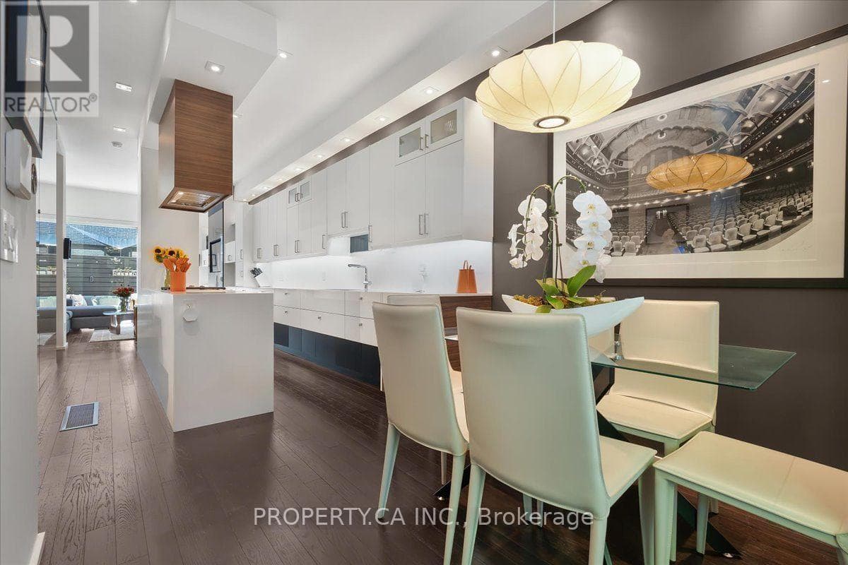 Photo of 244 MANNING AVENUE